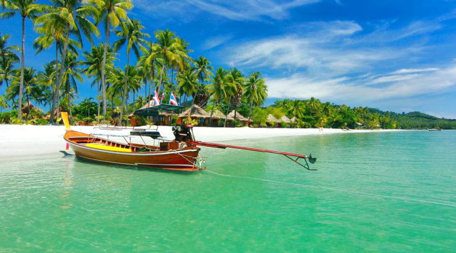 Nossos serviços de aluguel de carros oferecem uma seleção diversificada de veículos em Trang.